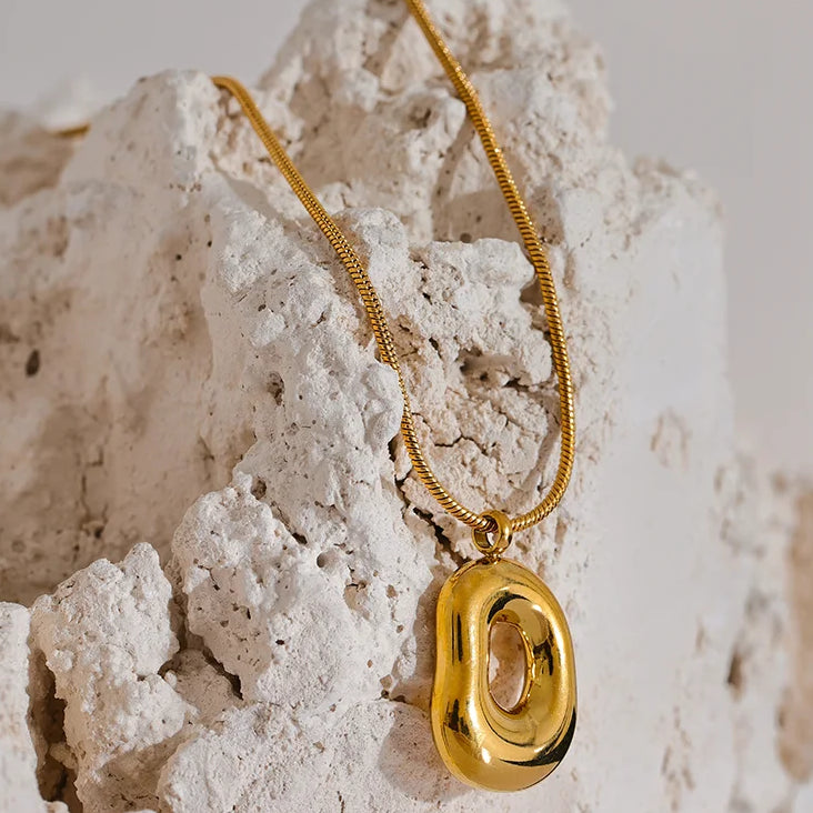Ova Necklace