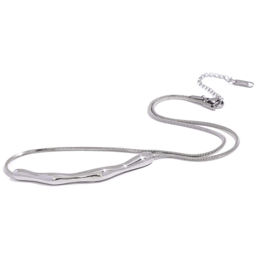 Drift Necklace