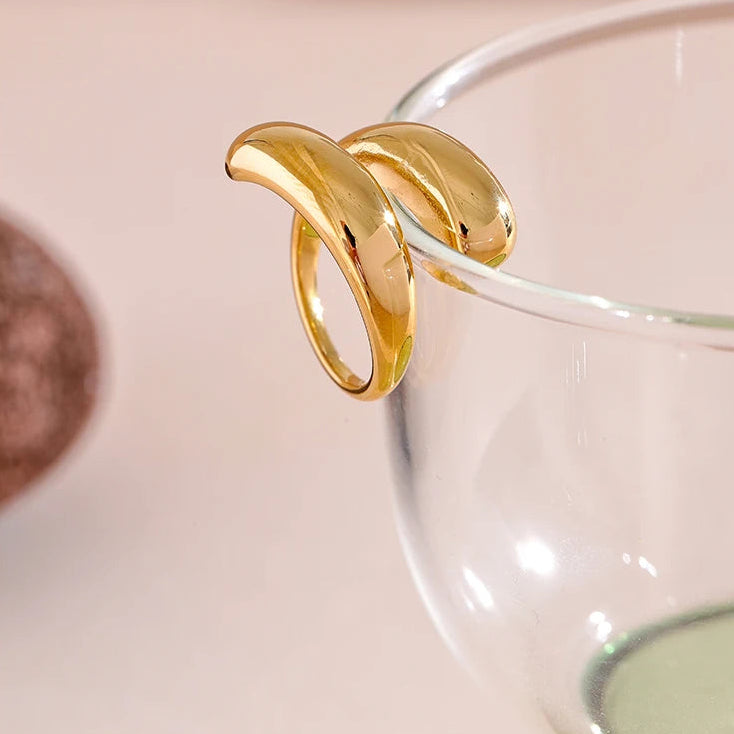 Ovra Ring