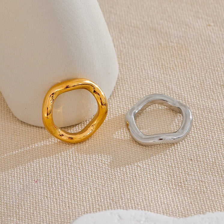Eva Ring