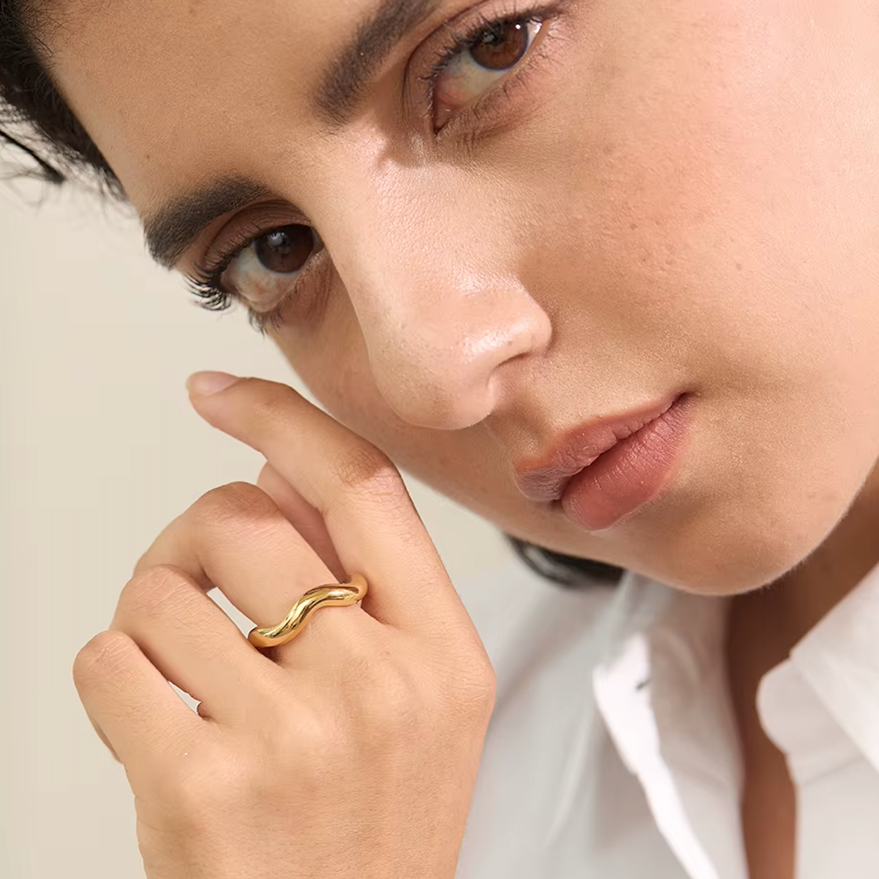 Eva Ring