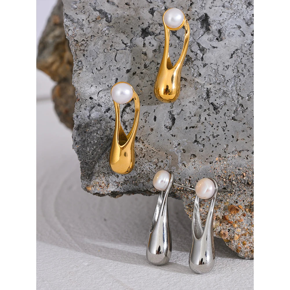 Vesta Earrings